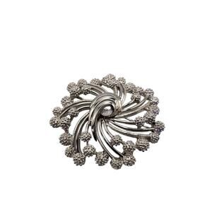 Vintage Crown Trifari Silver Tone Swirl Cluster Brooch Pin 2 Inch